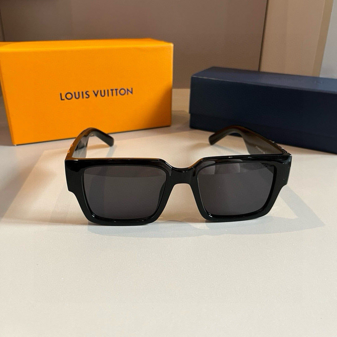 Louis Vuitton Fashion Gold Lens Sunglasses for Men & Women - 398088 - detail image 3