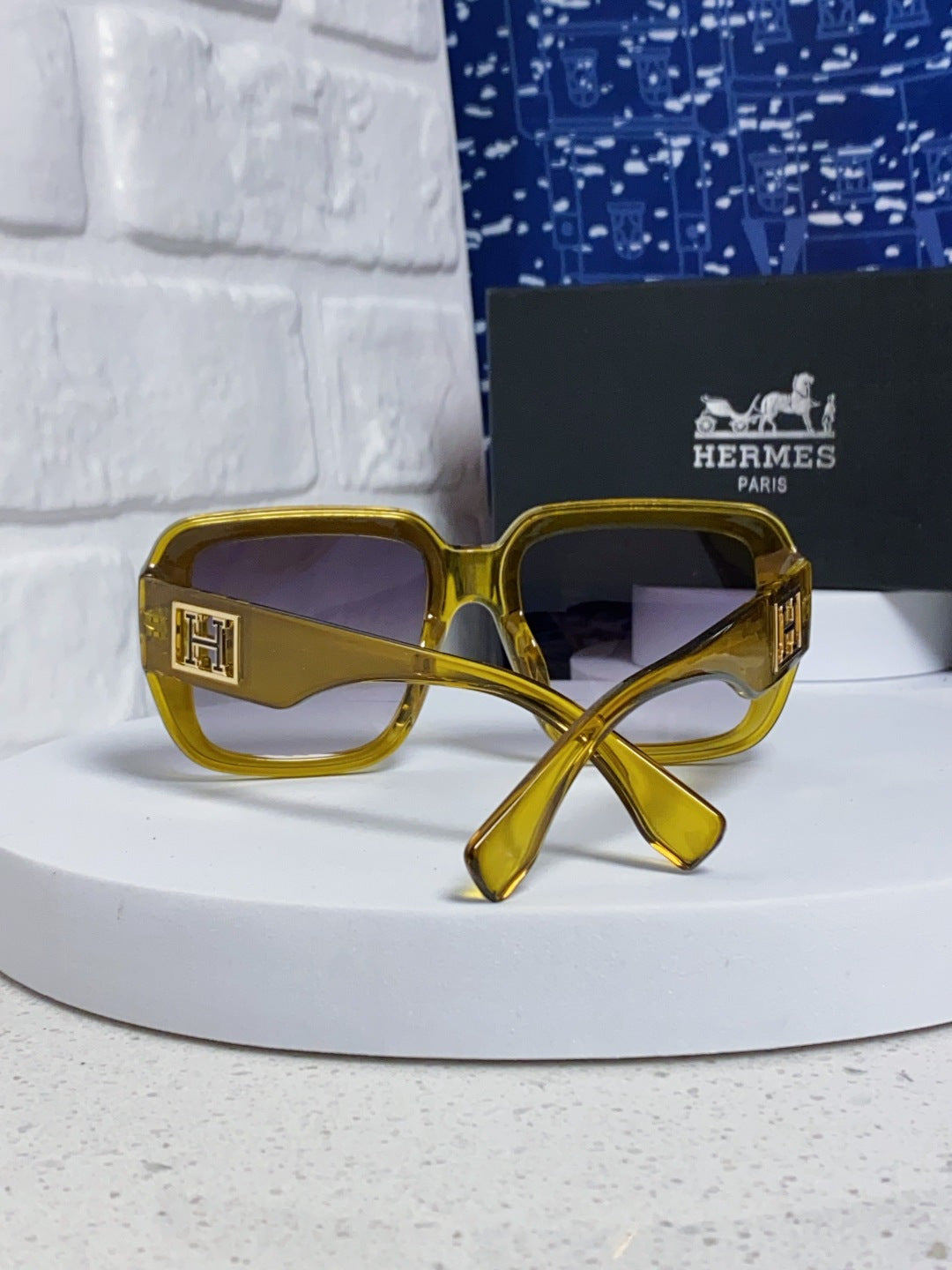 Hermès Square Brown Lens Sunglasses for Men & Women - 466421 - detail image 3