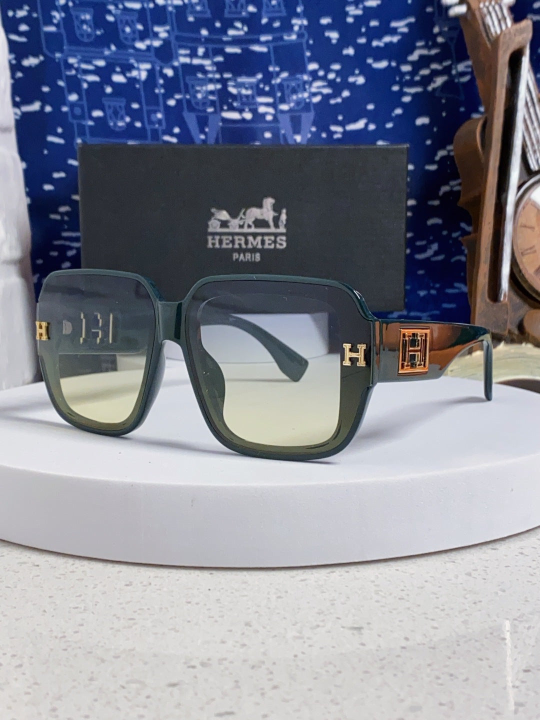 Hermès Square Silver Lens Sunglasses for Men & Women - 466422