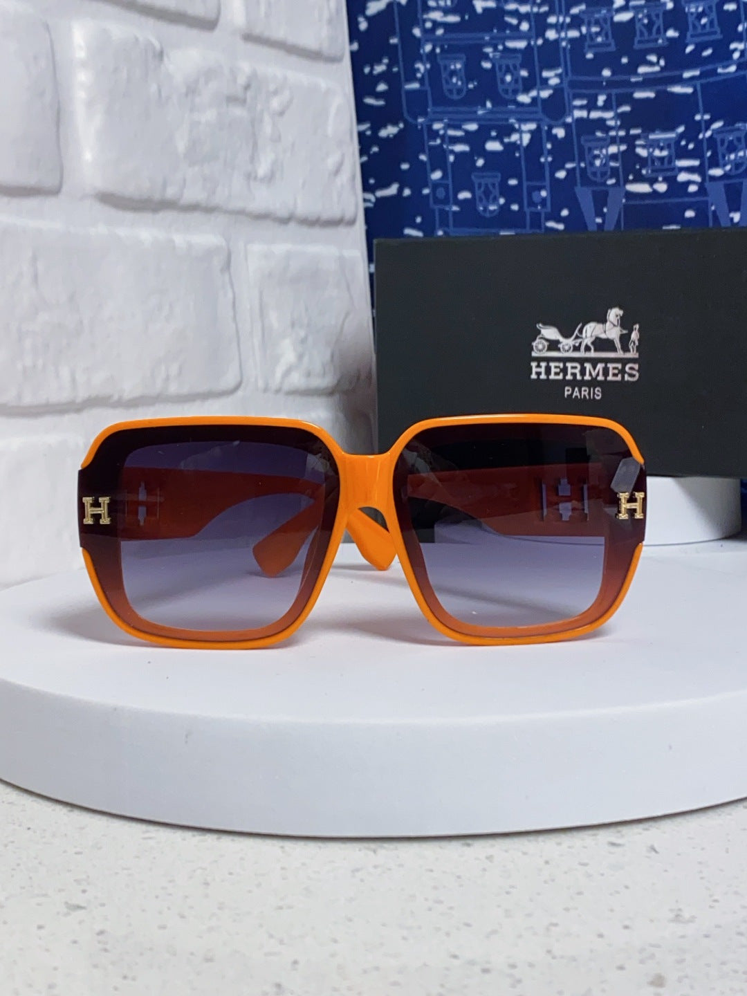 Hermès Square Brown Lens Sunglasses for Men & Women - 466424 - detail image 2