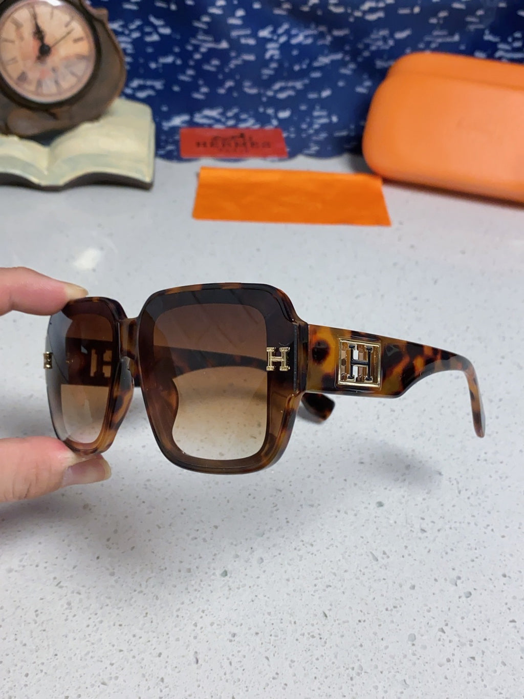 Hermès Square Brown Lens Sunglasses for Men & Women - 466425 - detail image 6