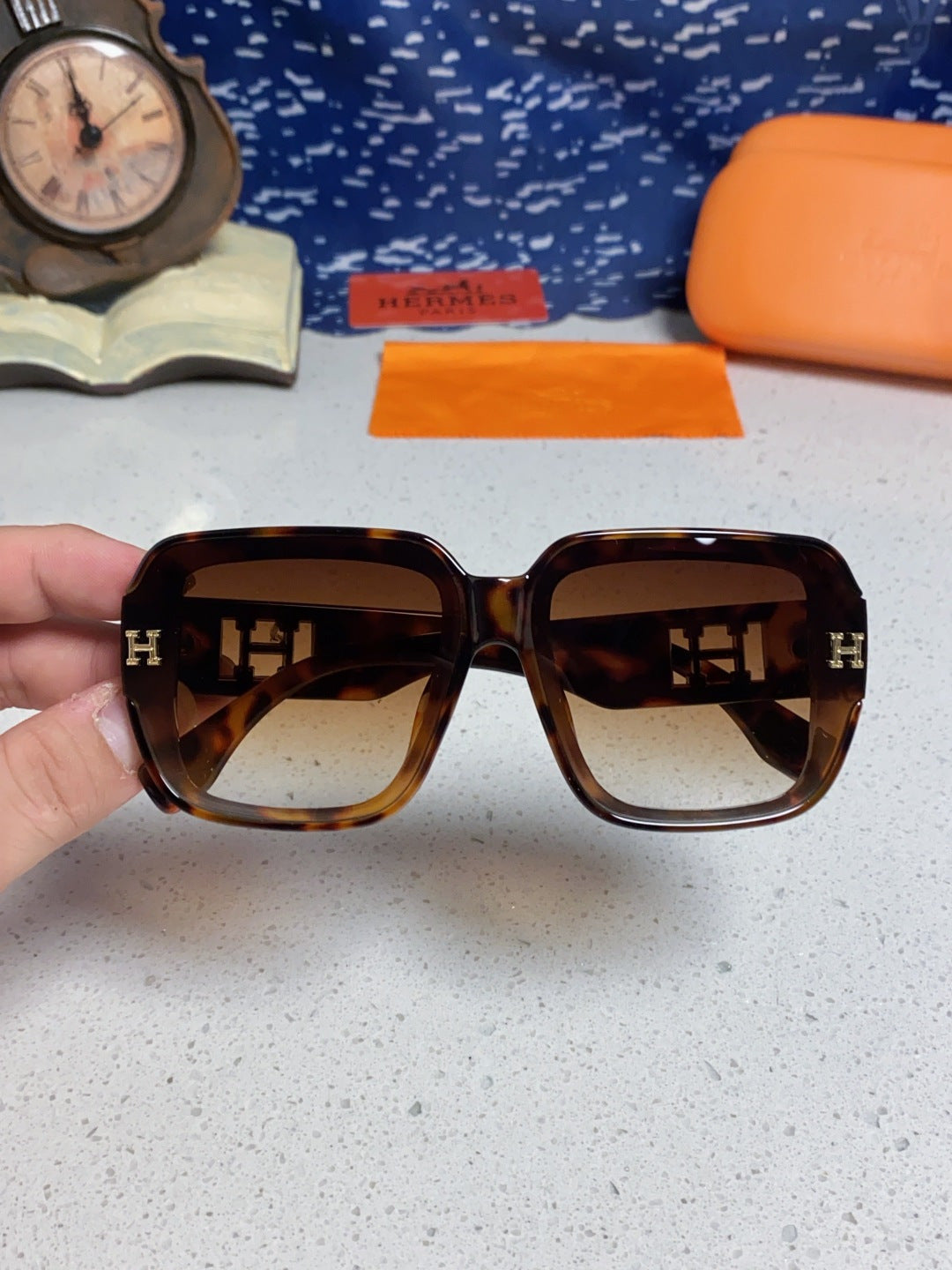 Hermès Square Brown Lens Sunglasses for Men & Women - 466425 - detail image 4
