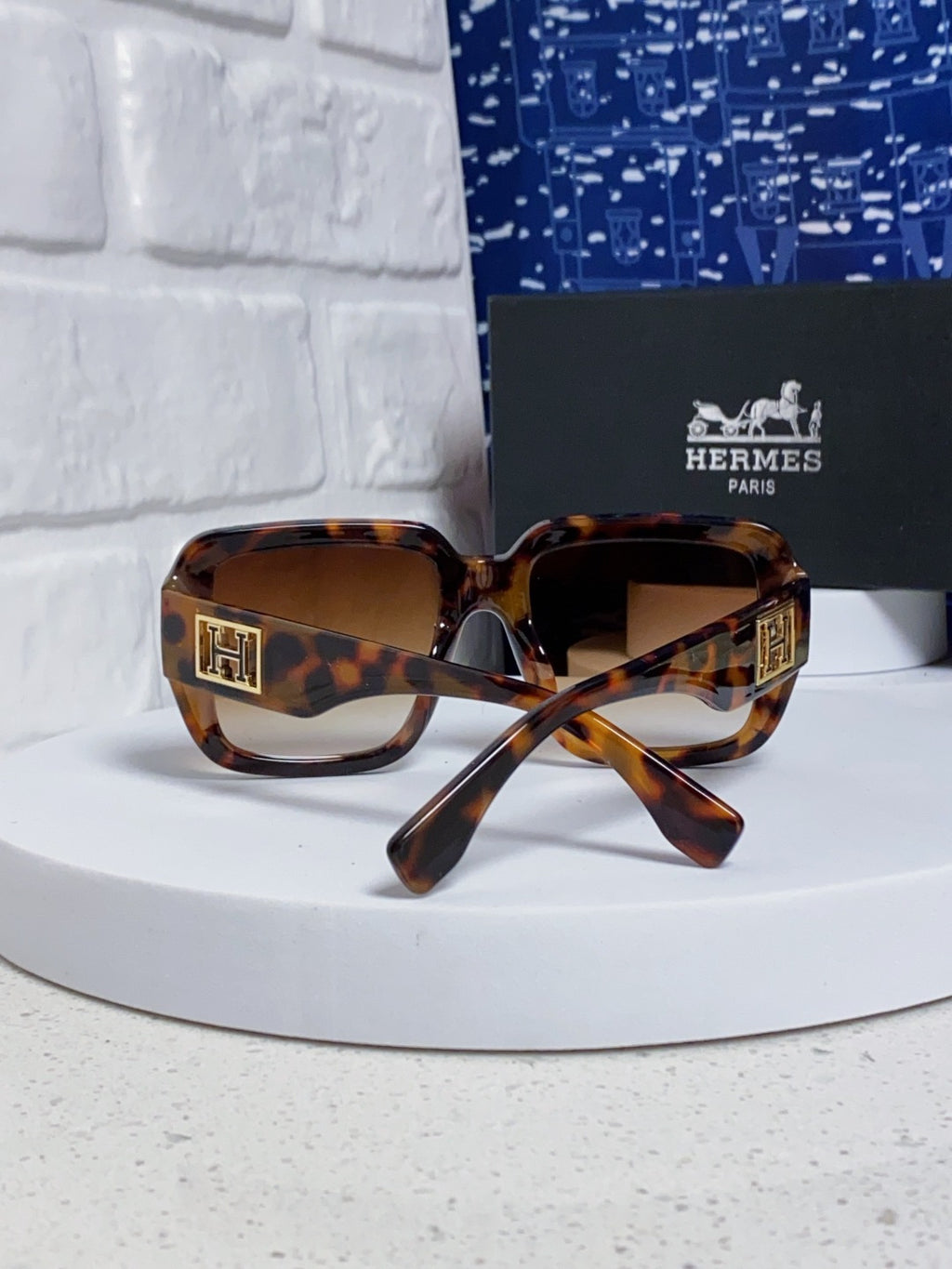 Hermès Square Brown Lens Sunglasses for Men & Women - 466425 - detail image 3