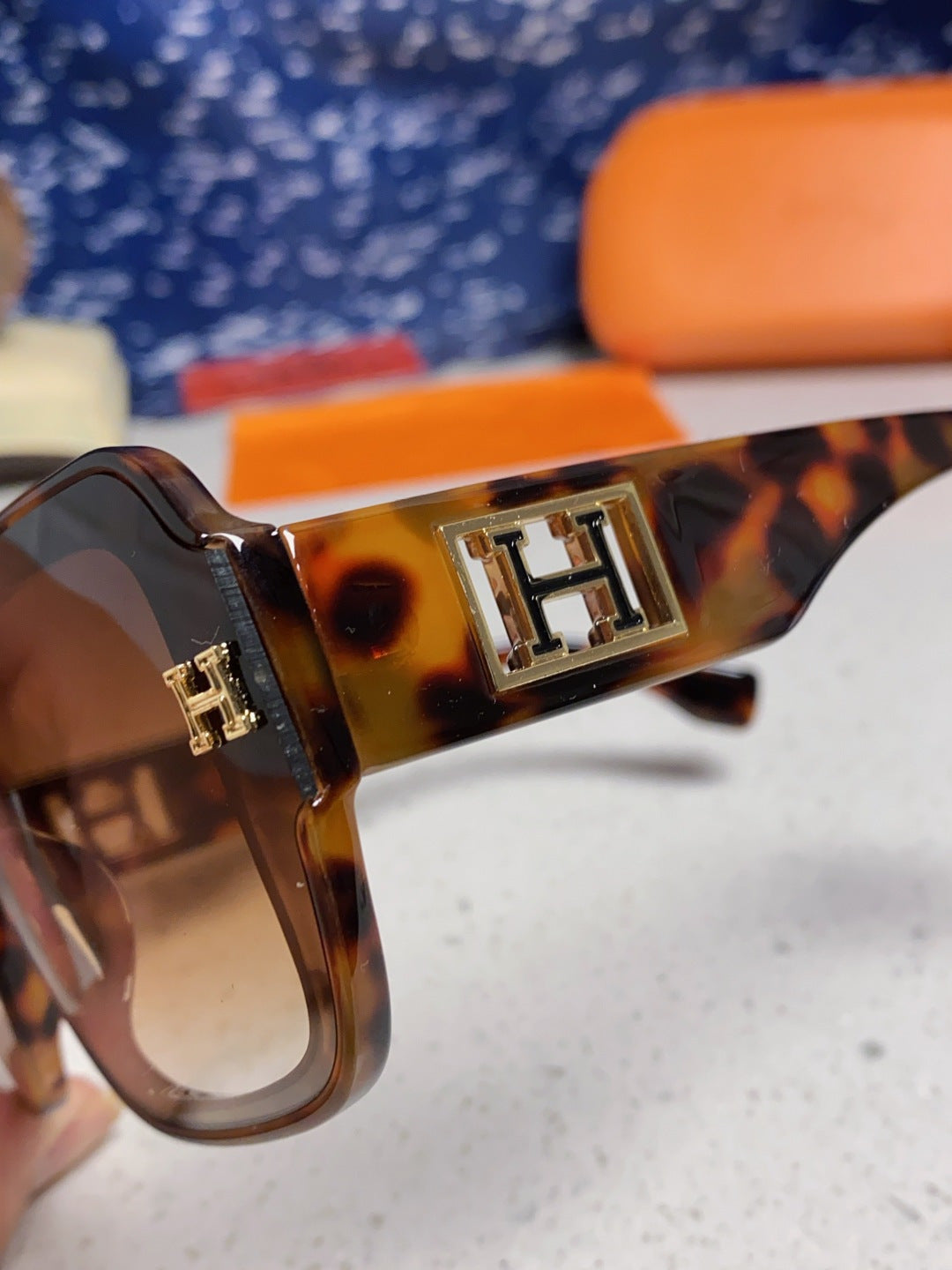Hermès Square Brown Lens Sunglasses for Men & Women - 466425 - detail image 7