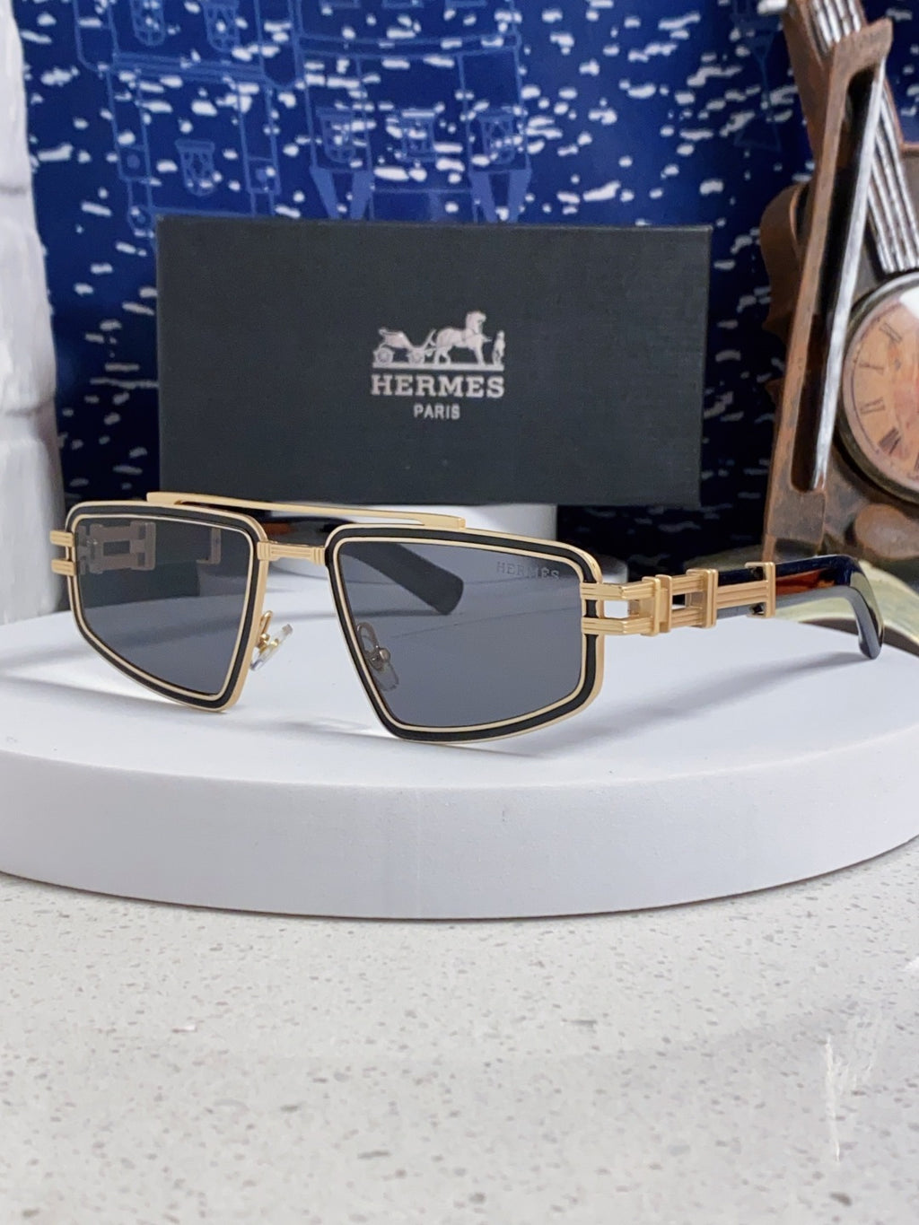 Hermès Fashion Silver Lens Sunglasses for Men & Women - 867269