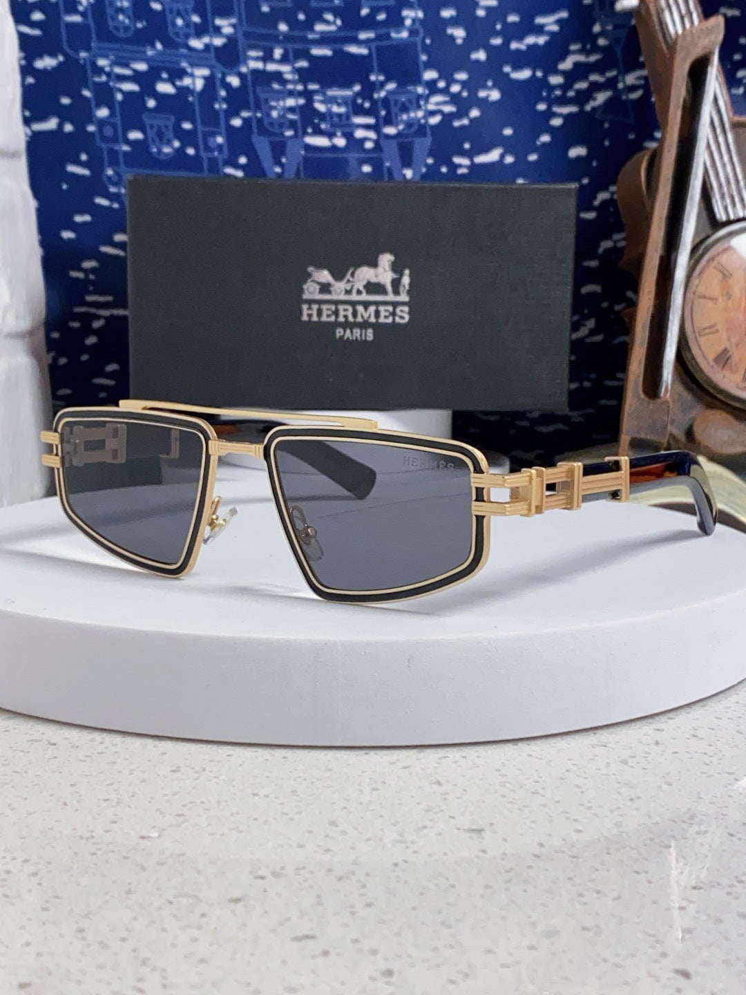 Hermès Fashion Silver Lens Sunglasses for Men & Women - 867269