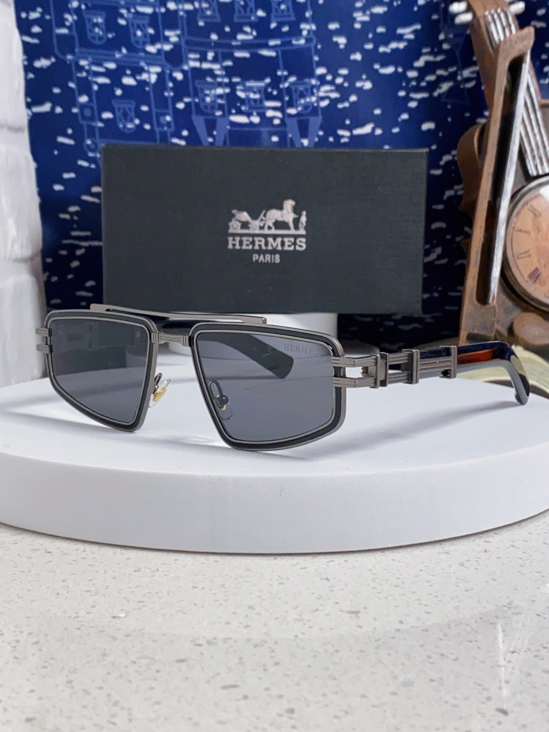 Hermès Fashion Gray Lens Sunglasses for Men & Women - 867270