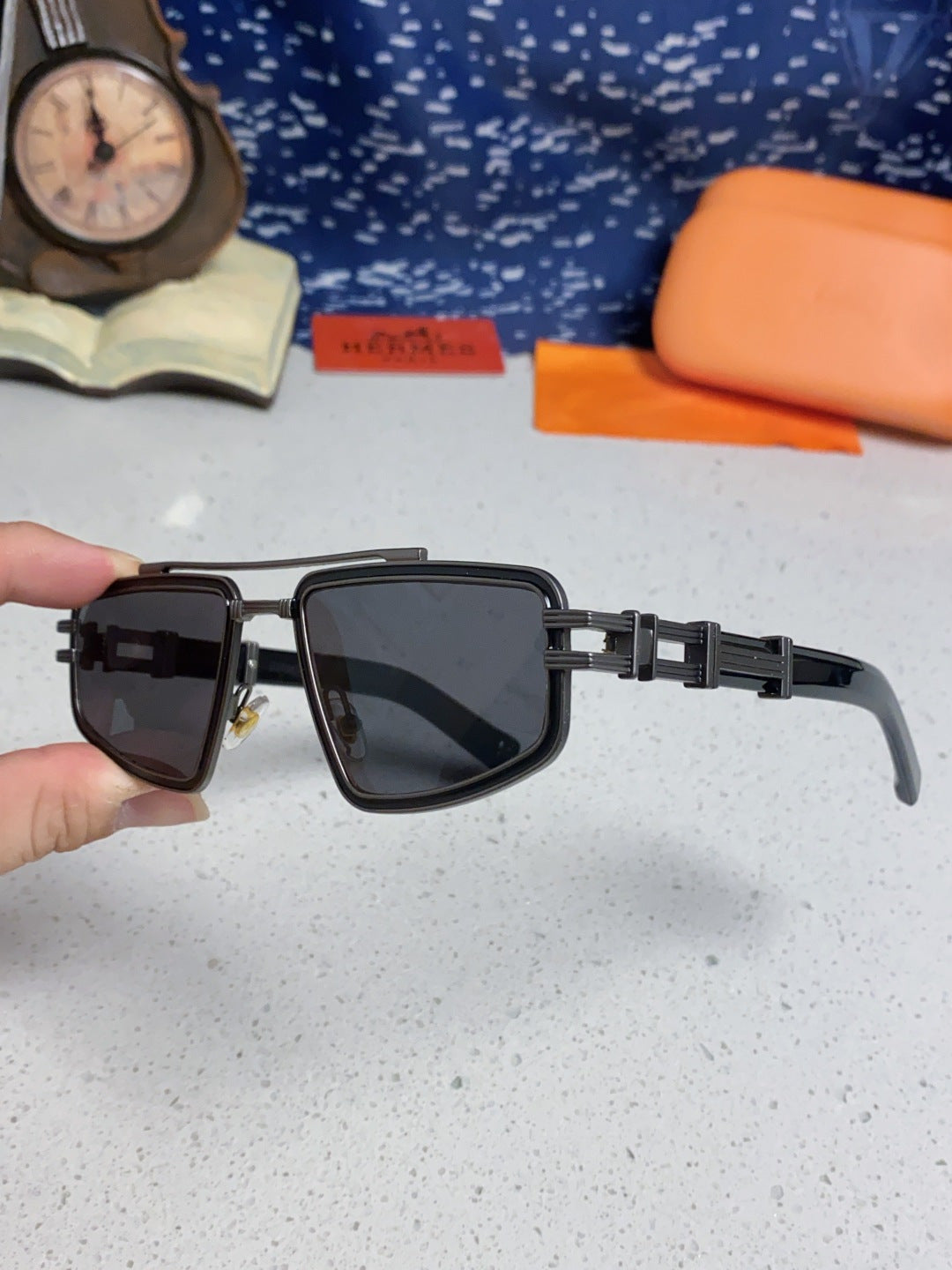 Hermès Fashion Gray Lens Sunglasses for Men & Women - detail image 6