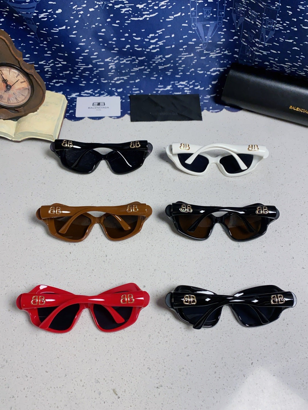 Balenciaga Oversized Brown Lens Sunglasses for Women - 487516 - detail image 11