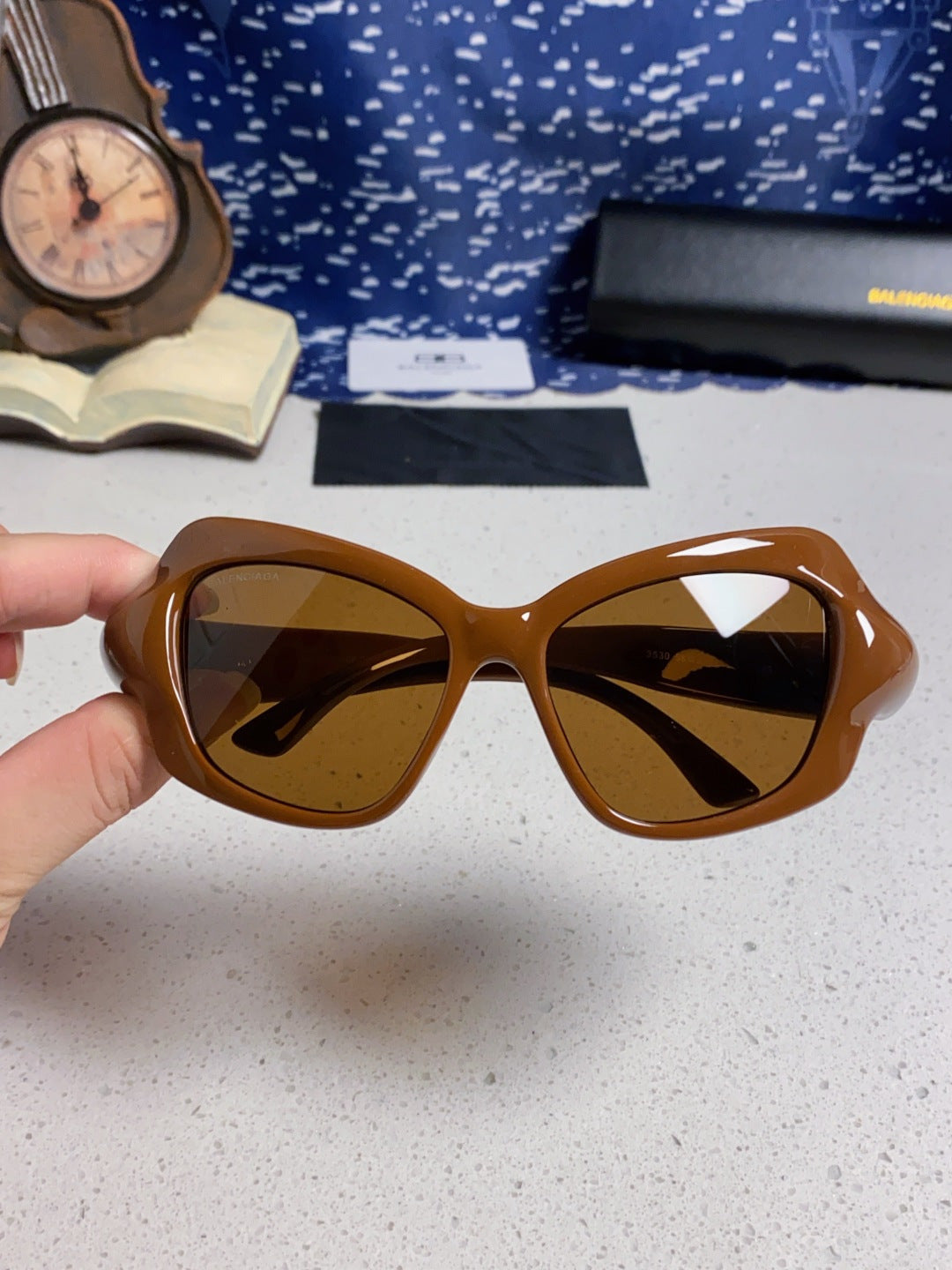 Balenciaga Oversized Brown Lens Sunglasses for Women - 358629 - detail image 4