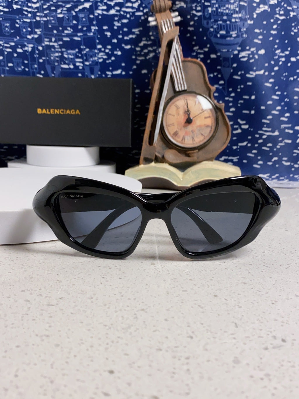 Balenciaga Oversized Brown Lens Sunglasses for Women - 432533 - detail image 10