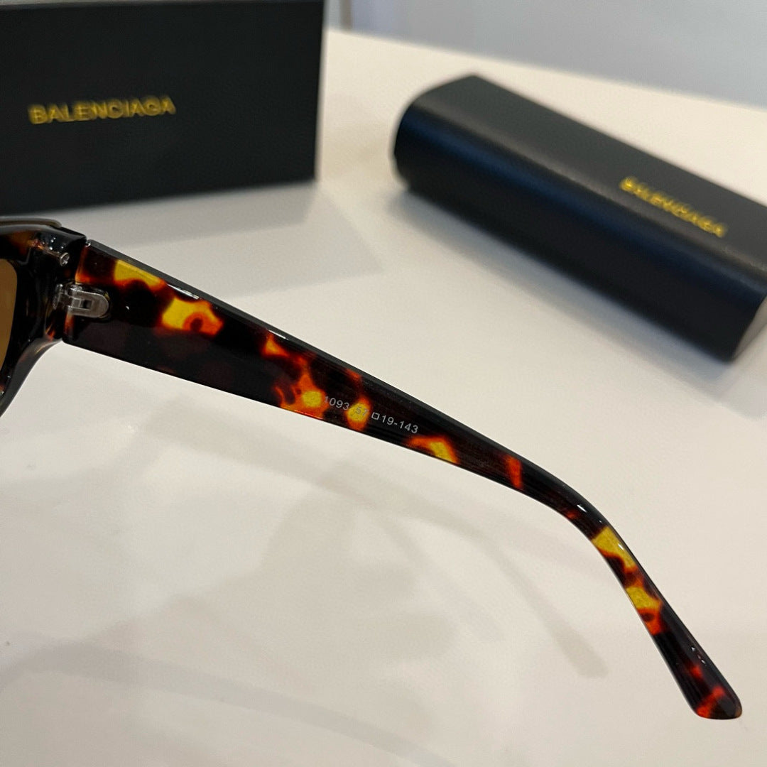 Balenciaga Rectangular Brown Lens Sunglasses for Men & Women - 372341 - detail image 8