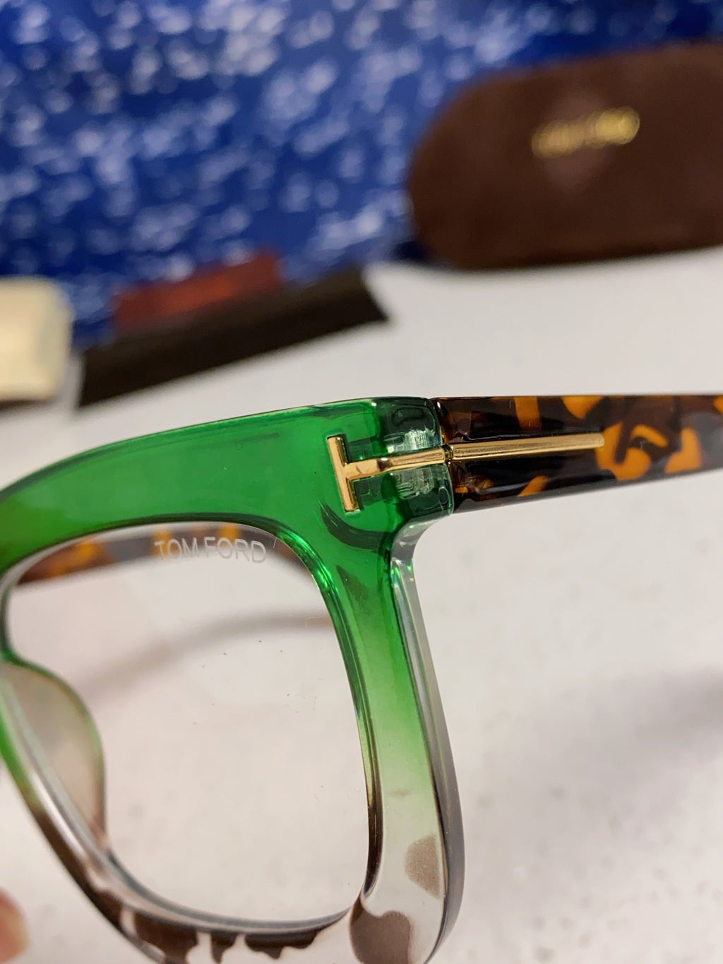 Tom Ford Oversized Green Lens Sunglasses for Men & Women - detail image 7
