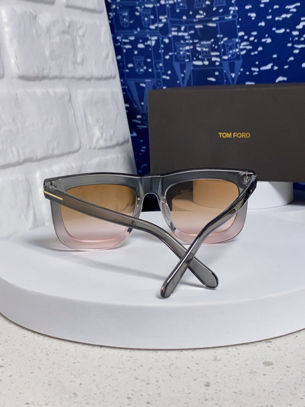 Tom Ford Oversized Brown Lens Sunglasses for Men & Women - 399342 - detail image 3