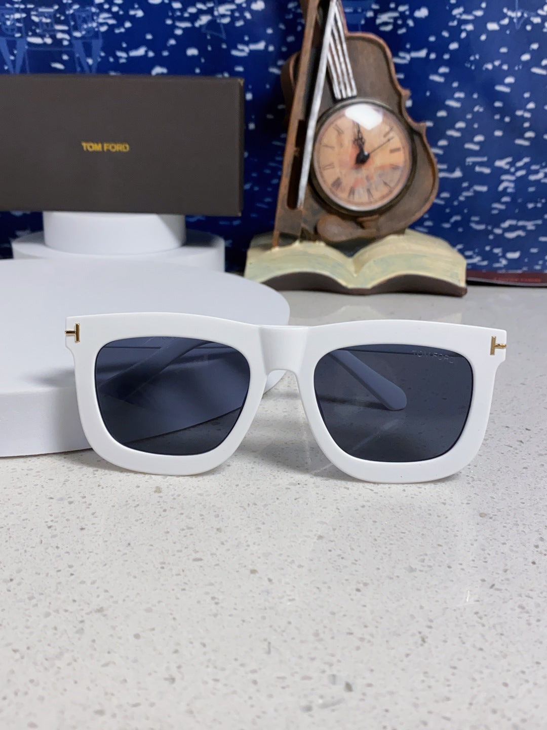 Tom Ford Oversized Blue Lens Sunglasses for Men & Women - 399345 - detail image 9