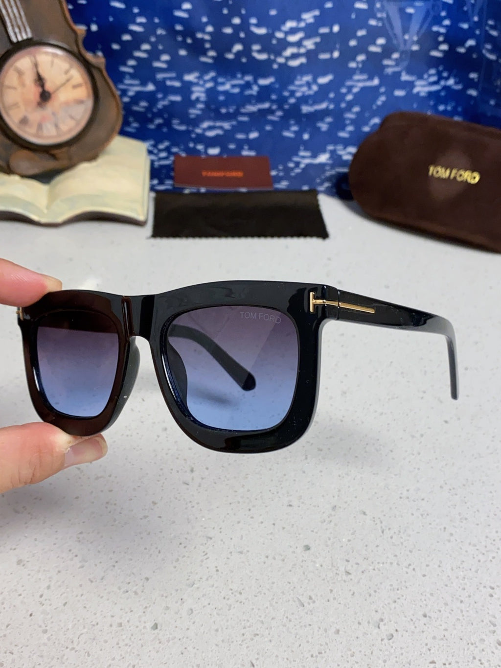 Tom Ford Oversized Blue Lens Sunglasses for Men & Women - detail image 5