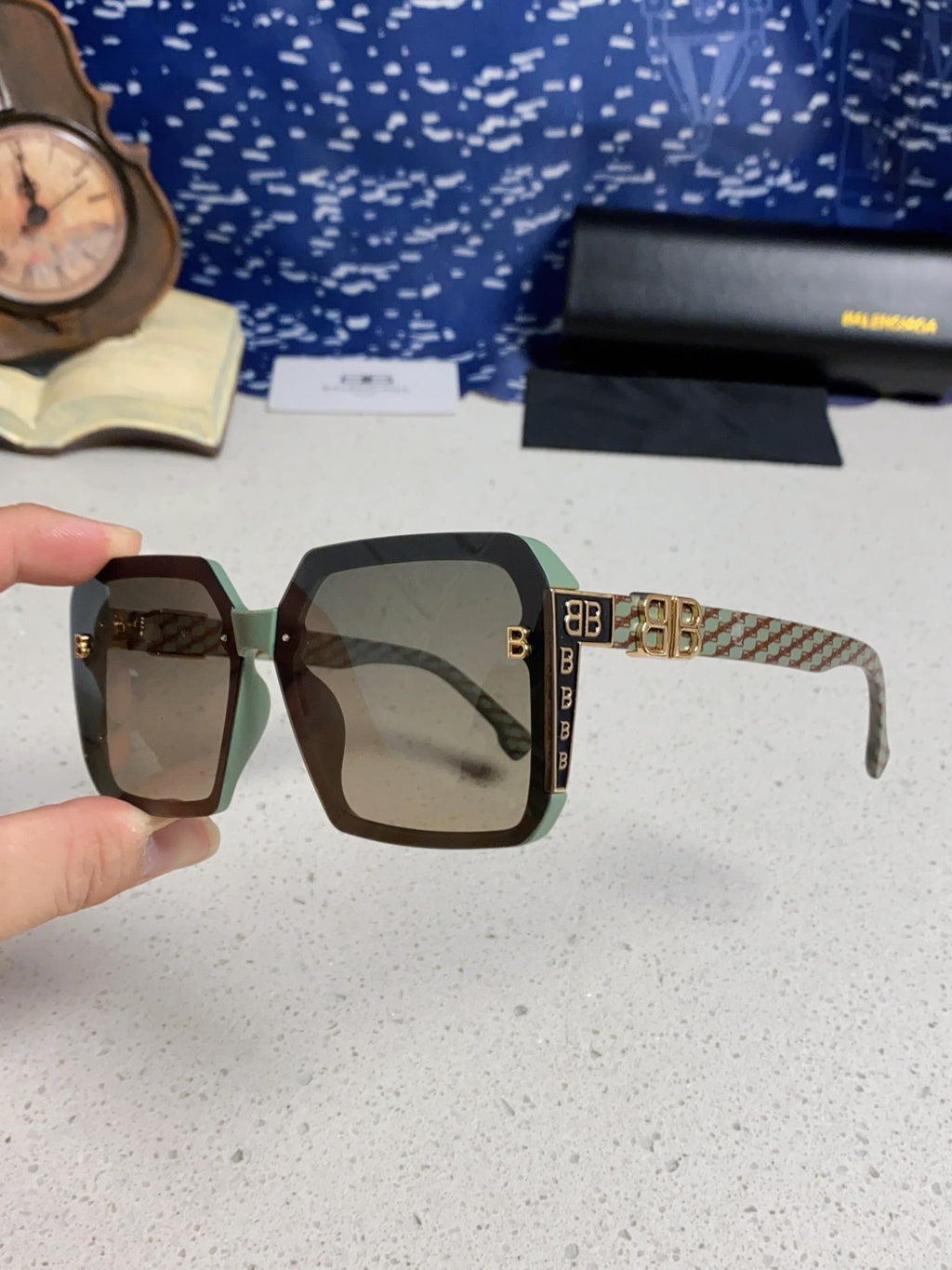 Balenciaga Square Gray Lens Sunglasses for Men & Women - 158570 - detail image 6