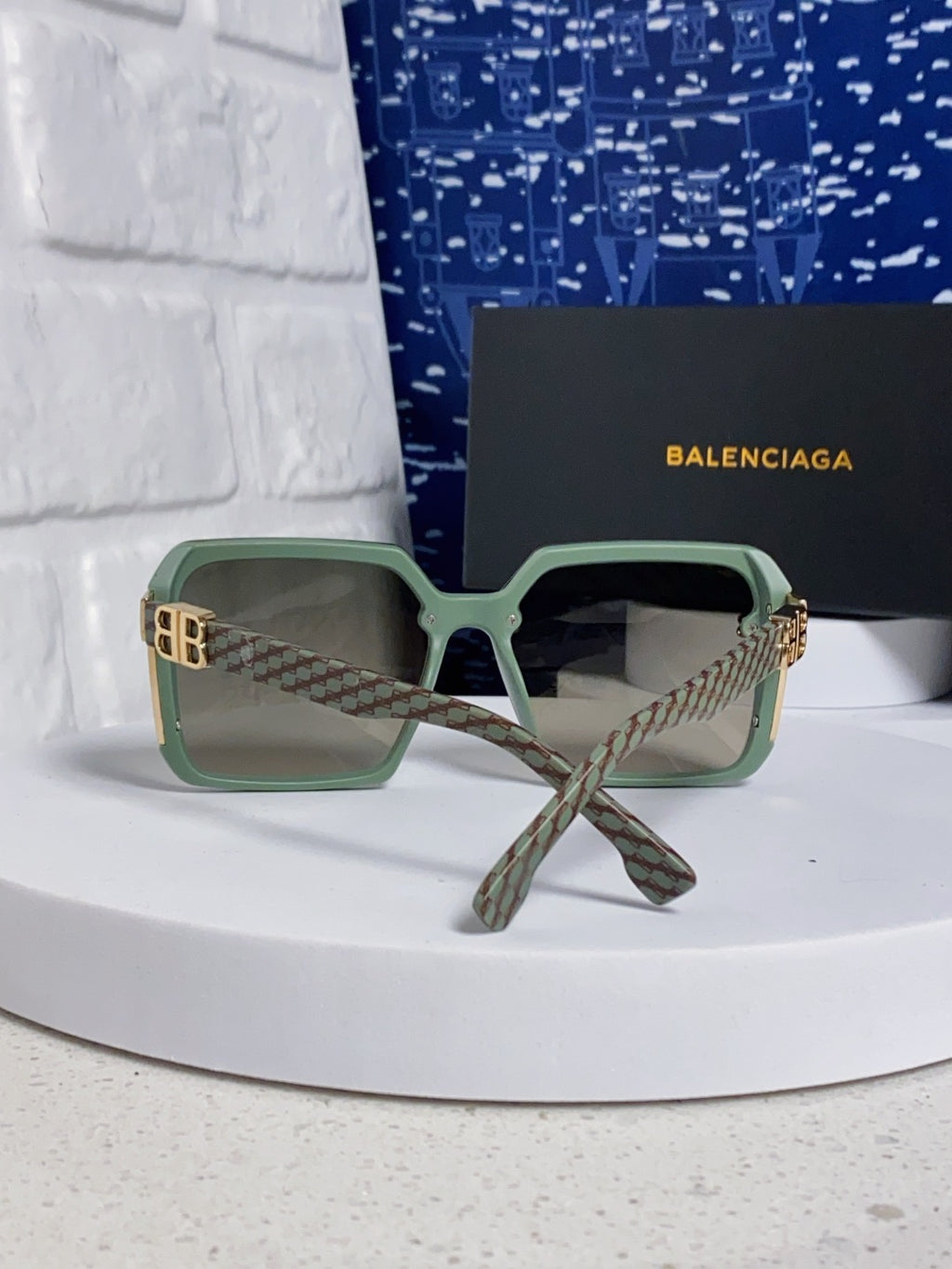 Balenciaga Square Gray Lens Sunglasses for Men & Women - 432553 - detail image 3
