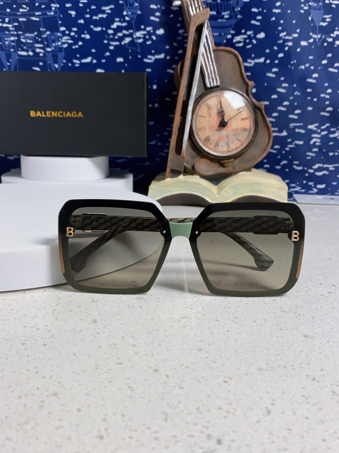 Balenciaga Square Gray Lens Sunglasses for Men & Women - 432553 - detail image 8