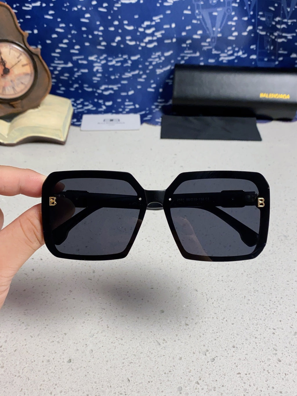 Balenciaga Square Gray Lens Sunglasses for Men & Women - 416115 - detail image 4