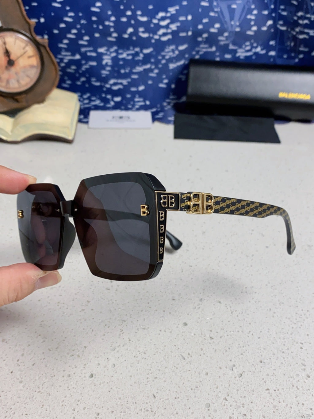 Balenciaga Square Gray Lens Sunglasses for Men & Women - 158574 - detail image 6