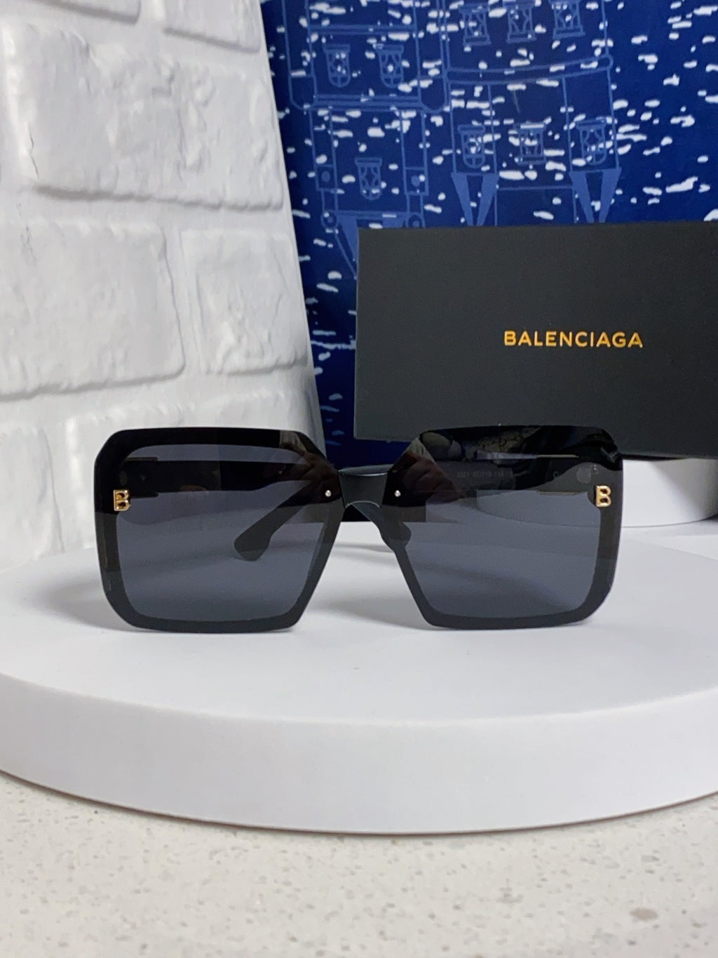 Balenciaga Square Gray Lens Sunglasses for Men & Women - 416115 - detail image 2