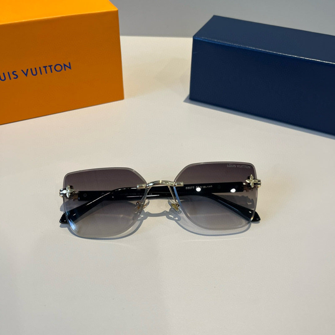 Louis Vuitton Fashion Gray Lens Sunglasses for Men & Women - 381788 - detail image 7