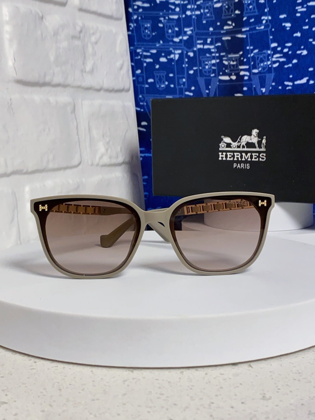 Hermès Fashion Brown Lens Sunglasses for Women - detail image 2