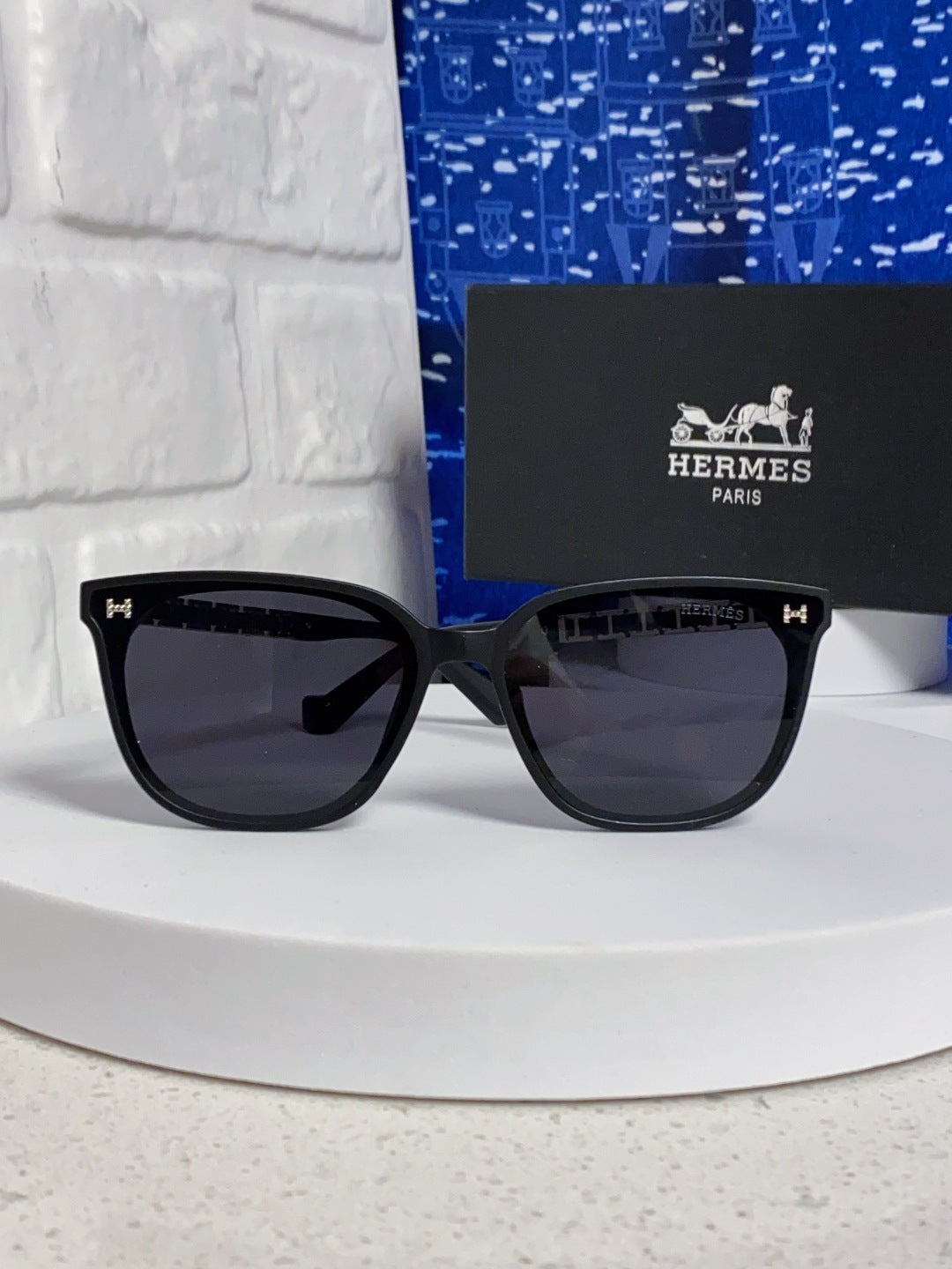 Hermès Fashion Black Lens Sunglasses for Women - detail image 2