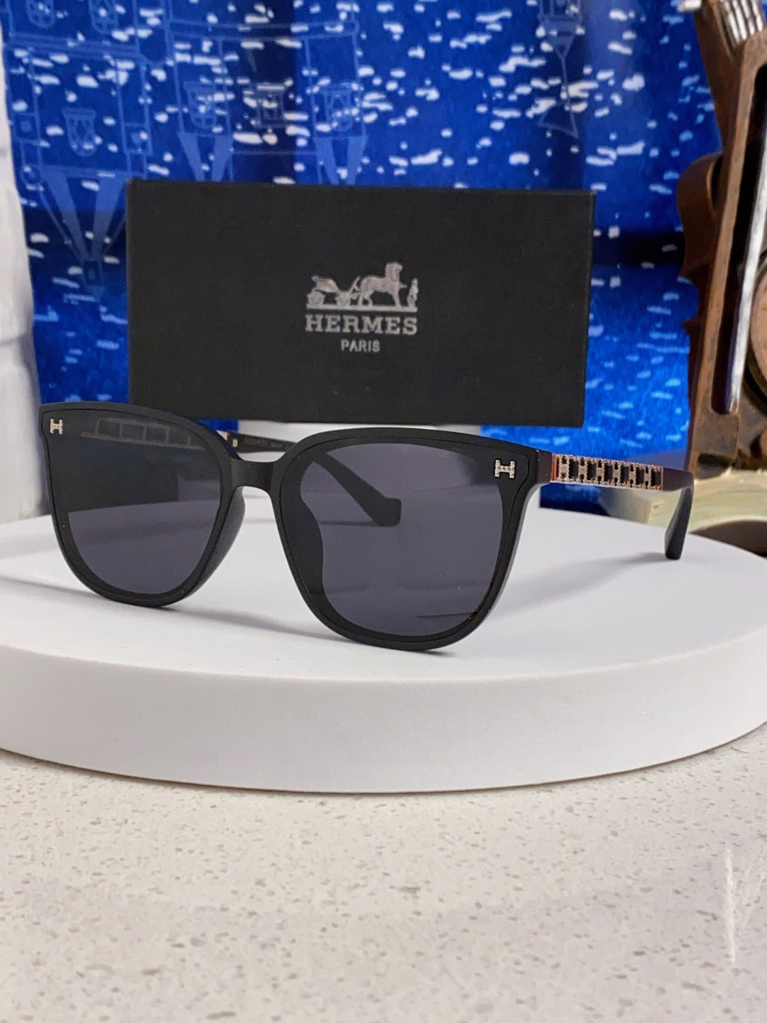 Hermès Fashion Black Lens Sunglasses for Women