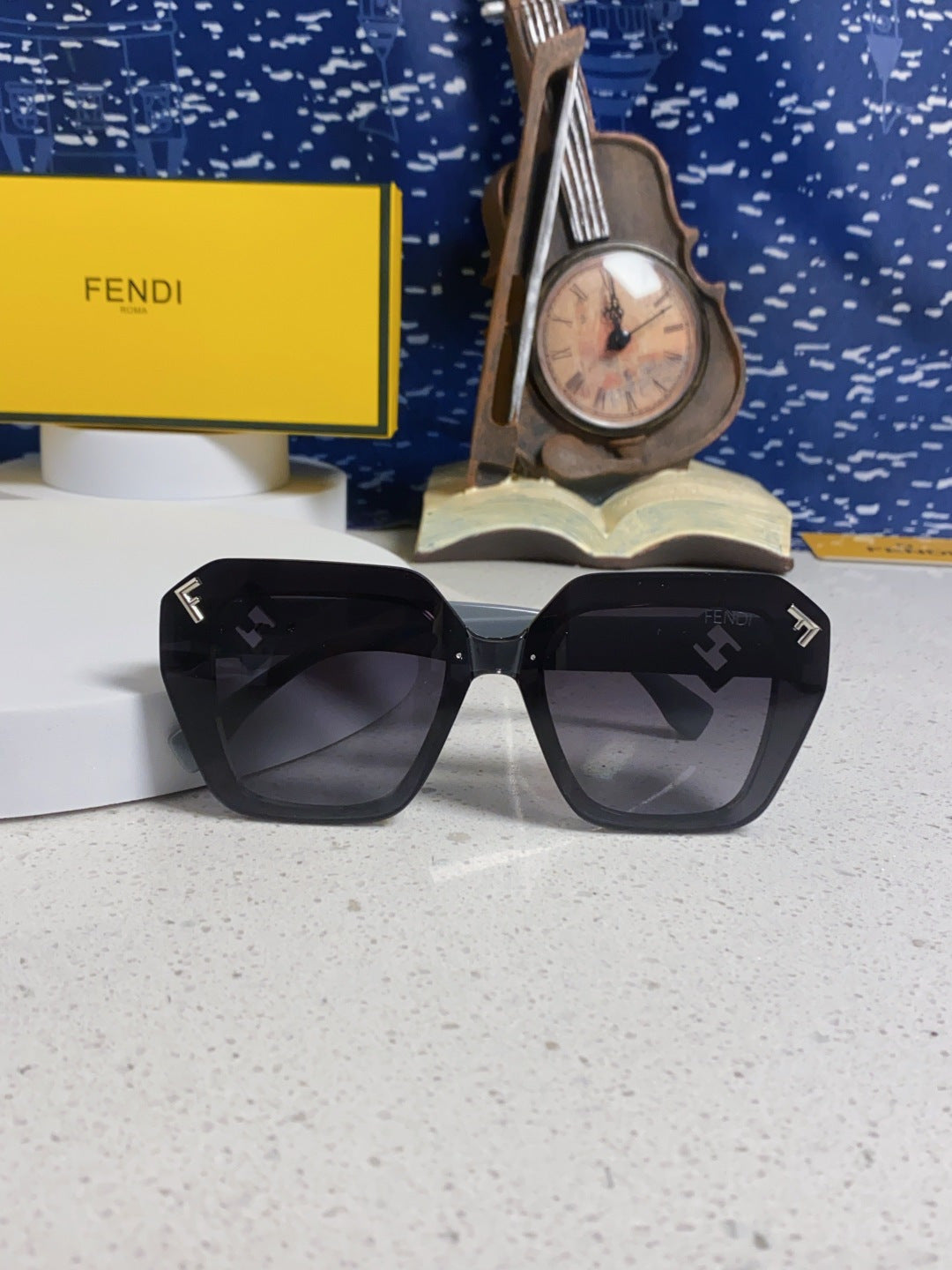 Fendi Cat-Eye Black Lens Sunglasses for Men & Women - 132612 - detail image 8