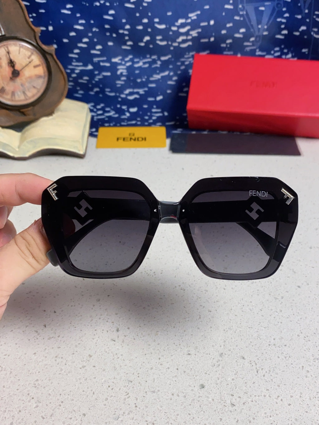 Fendi Cat-Eye Black Lens Sunglasses for Men & Women - 132612 - detail image 3