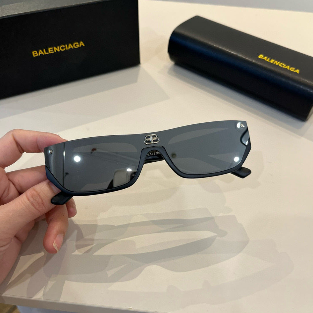 Balenciaga Rectangular Gray Lens Sunglasses for Men & Women - detail image 4