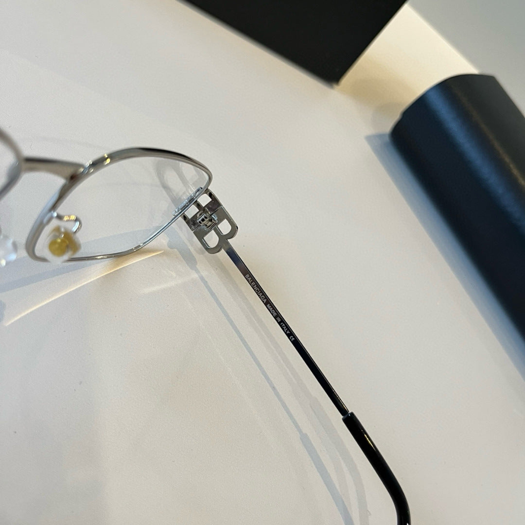 Balenciaga Rectangular Silver Lens Sunglasses for Men & Women - 382930 - detail image 4