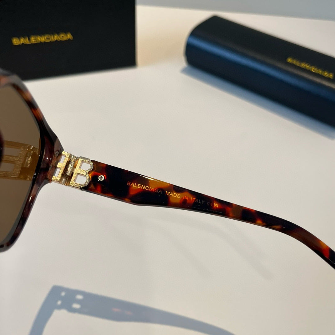 Balenciaga Folding Square Black Lens Sunglasses for Men & Women - 466035 - detail image 9