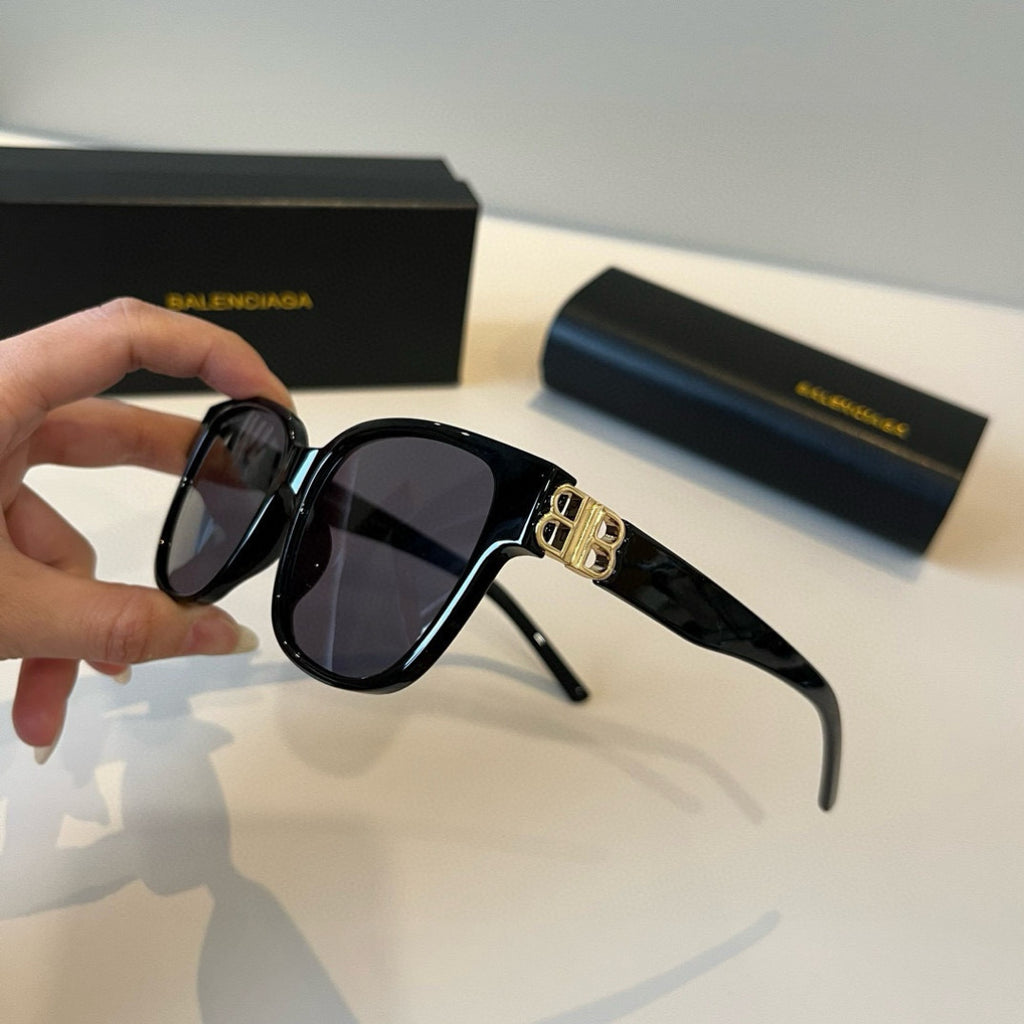 Balenciaga Folding Square Black Lens Sunglasses for Men & Women - 466036 - detail image 4