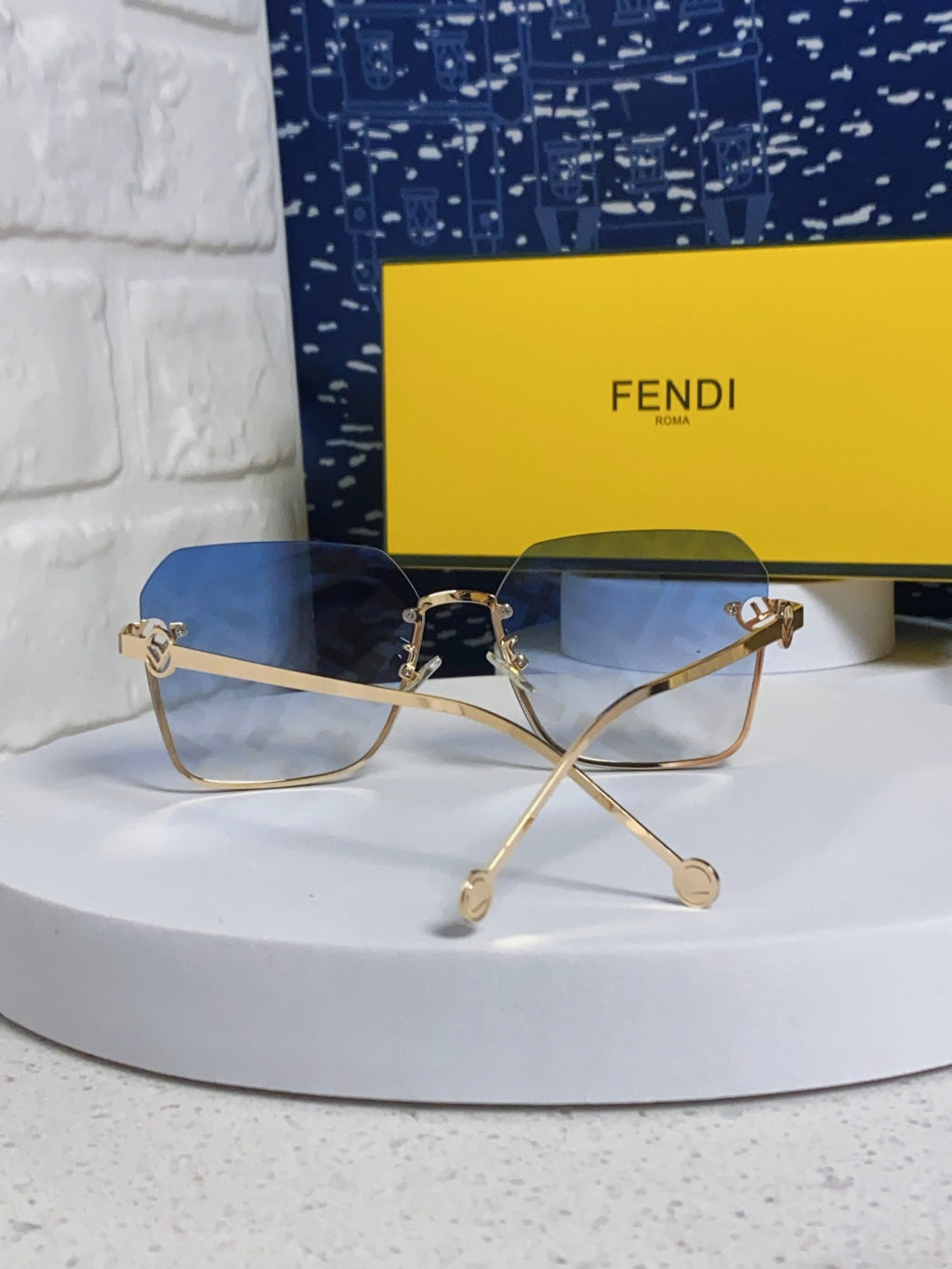 Fendi Fashion Blue Lens Sunglasses for Men & Women - 372466 - detail image 3