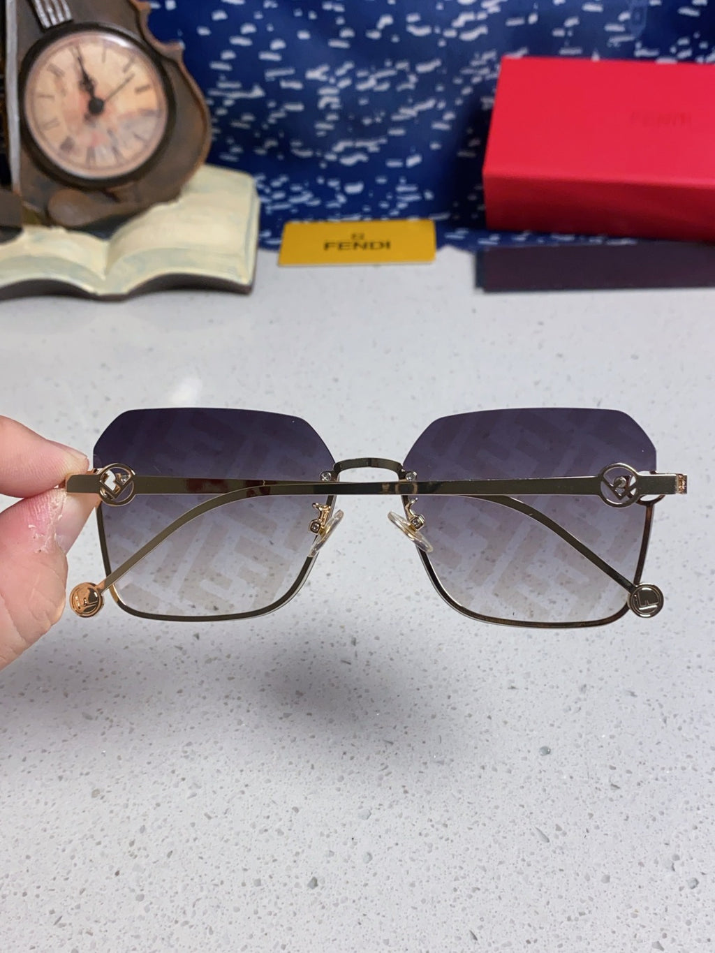 Fendi Fashion Silver Lens Sunglasses for Men & Women - 935325 - detail image 5
