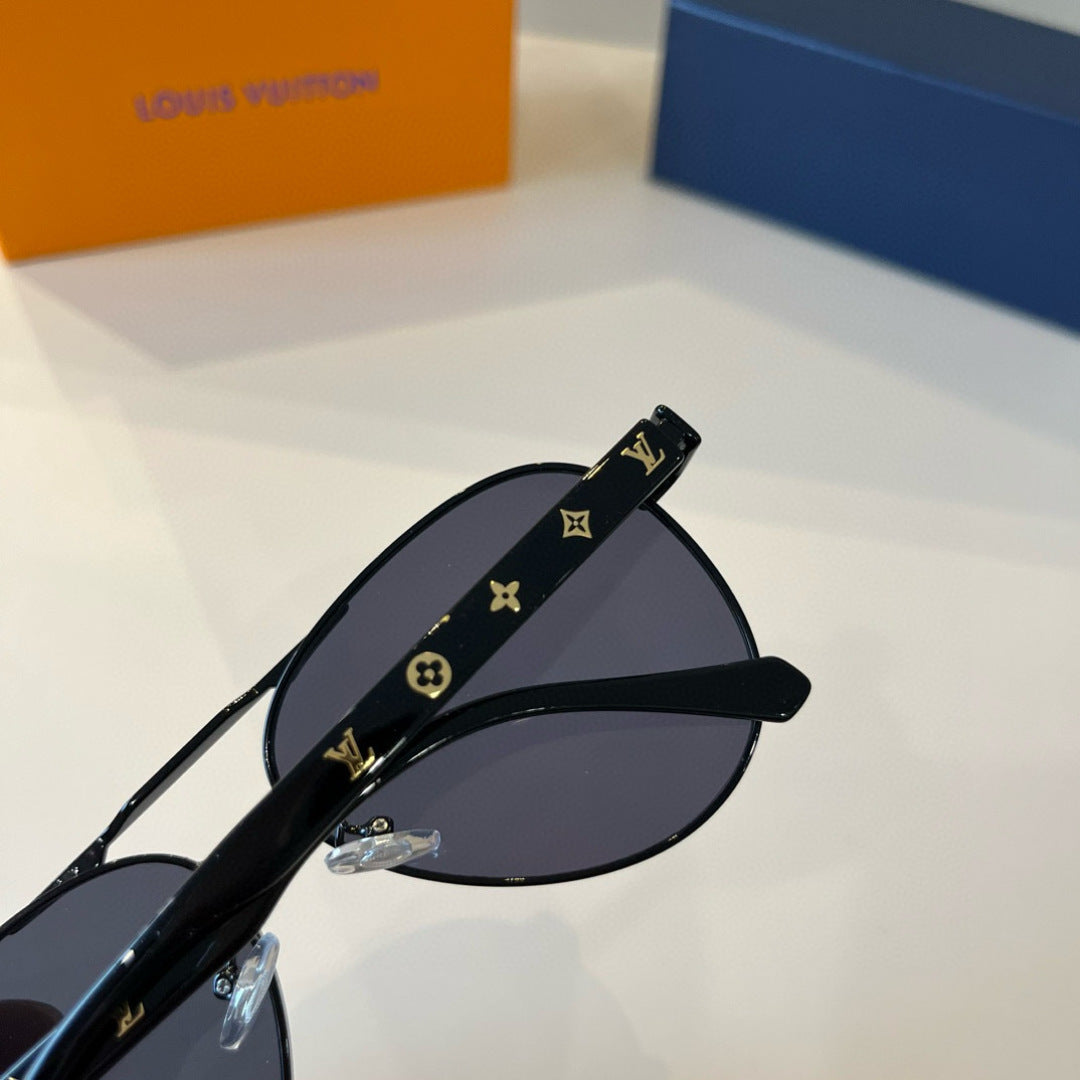 Louis Vuitton Metal Aviator Black Lens Sunglasses for Men & Women - 371433 - detail image 5
