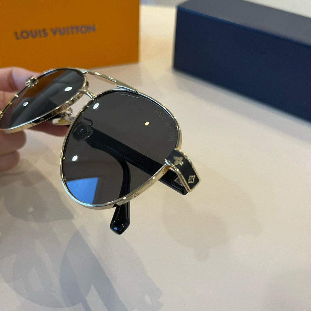 Louis Vuitton Metal Aviator Silver Lens Sunglasses for Men & Women - 371434 - detail image 9