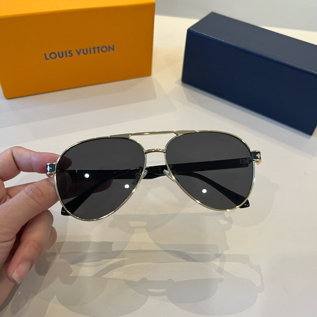 Louis Vuitton Metal Aviator Silver Lens Sunglasses for Men & Women - 371434 - detail image 4