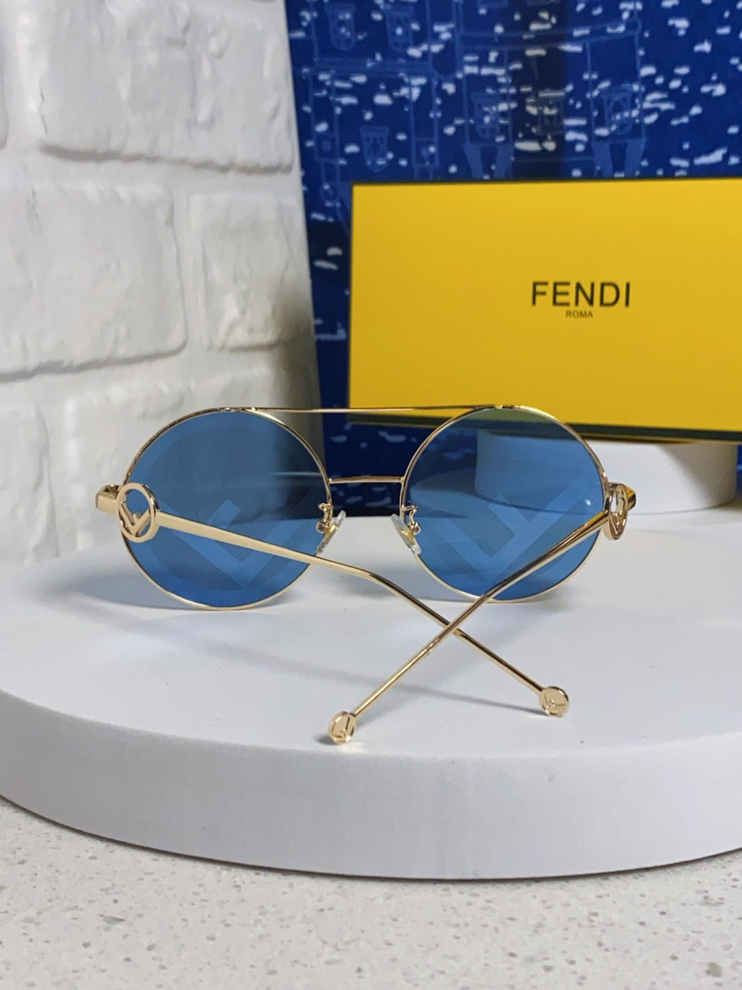 Fendi Round Blue Lens Sunglasses for Men & Women - detail image 3