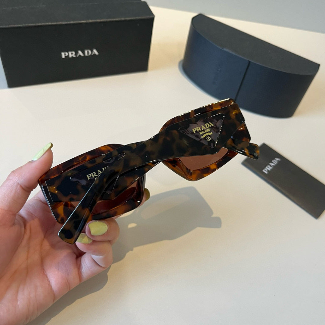 Prada Fashion Black Lens Sunglasses for Men & Women - 372118 - detail image 6