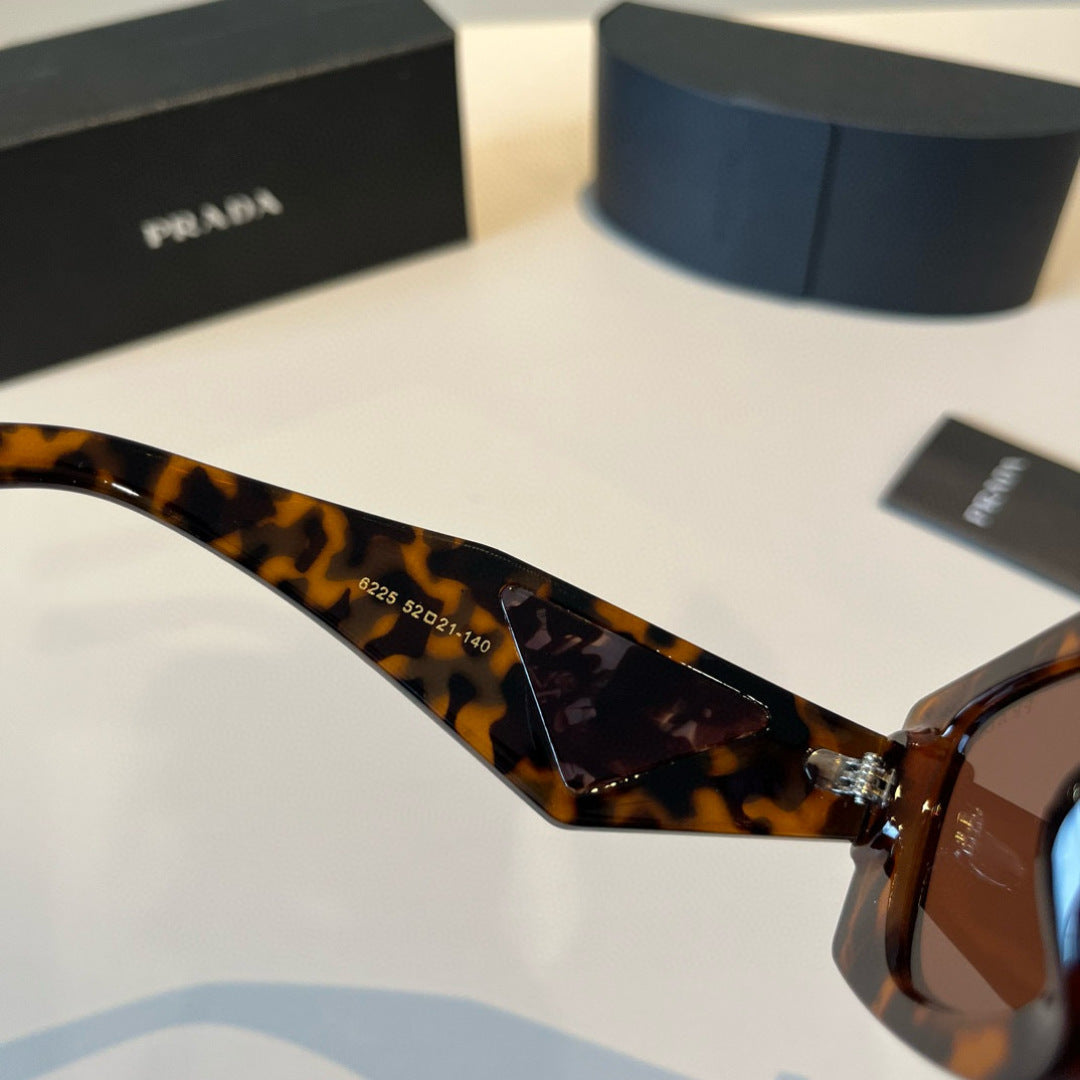 Prada Fashion Black Lens Sunglasses for Men & Women - 372118 - detail image 9