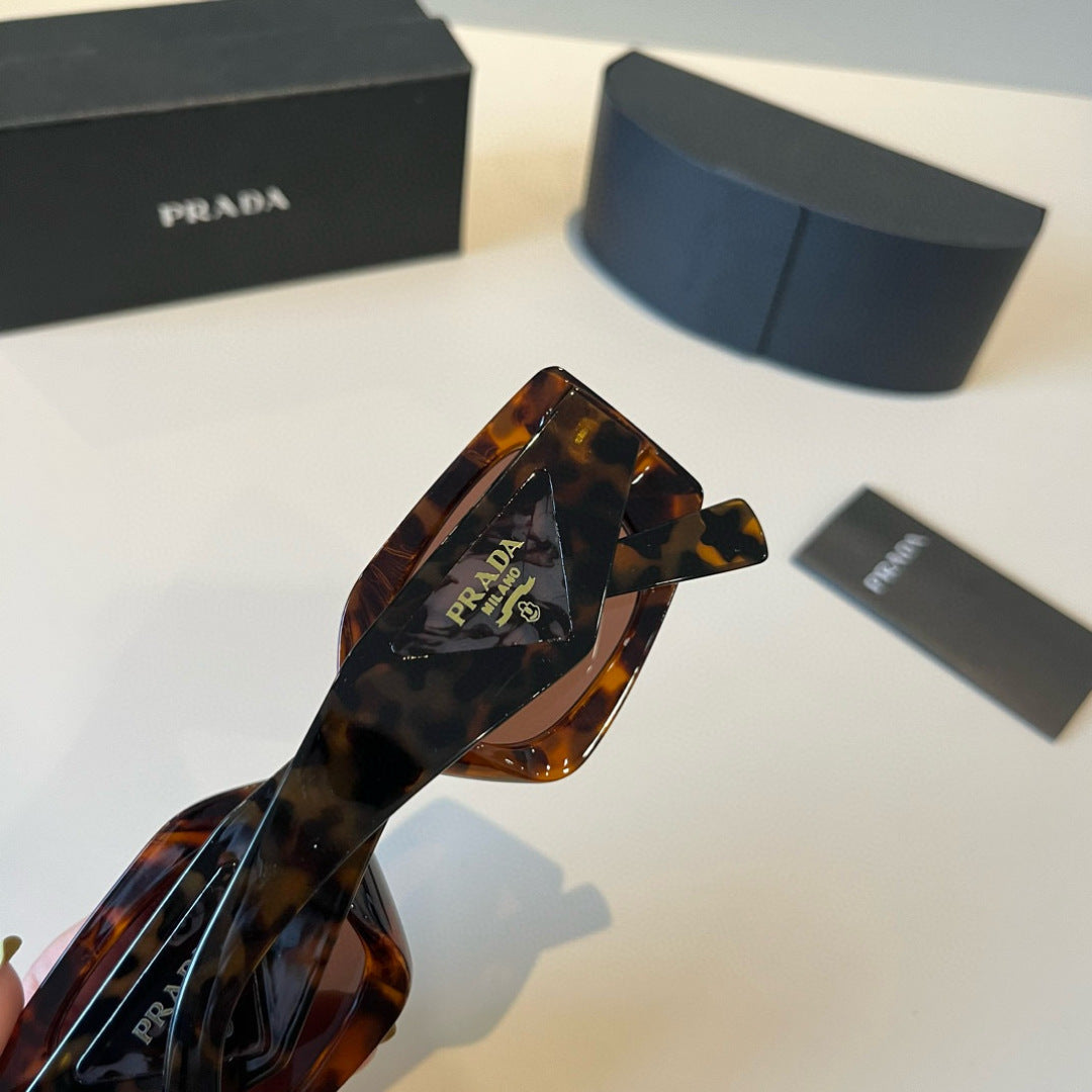 Prada Fashion Black Lens Sunglasses for Men & Women - 372118 - detail image 5