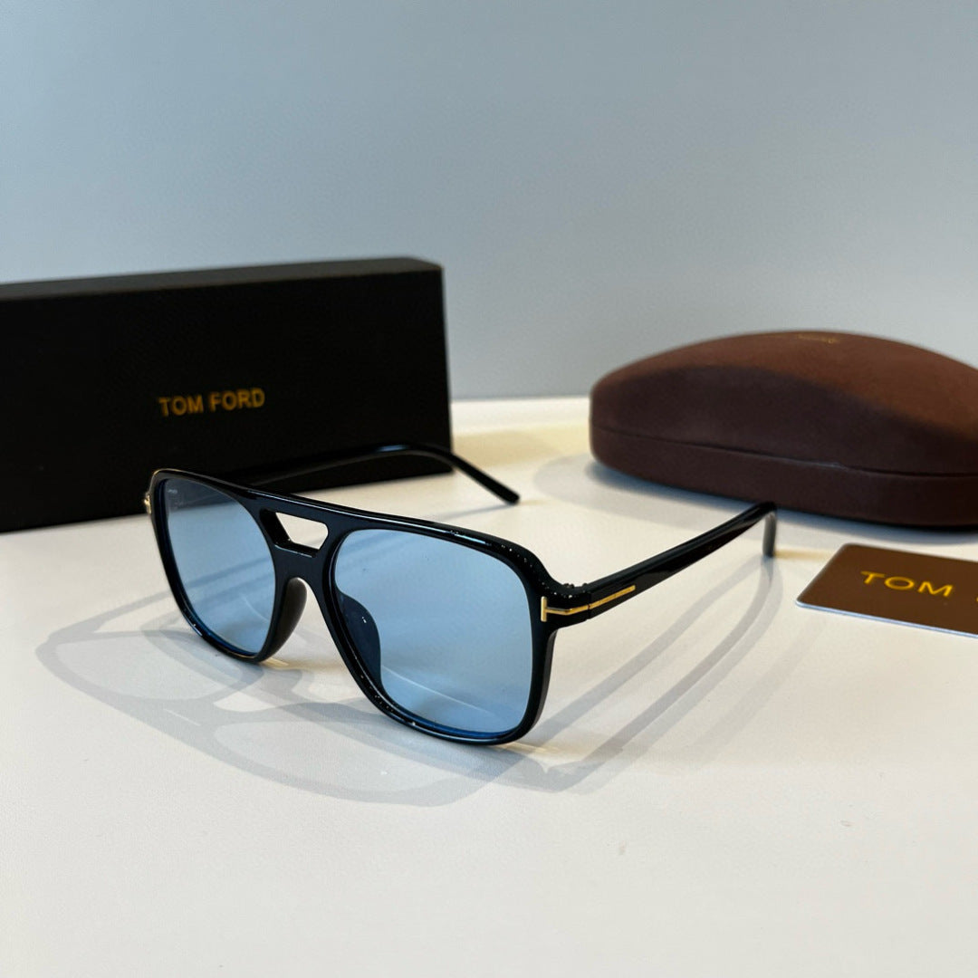 Tom Ford Fashion Blue Lens Sunglasses for Men & Women - 449938 - detail image 3