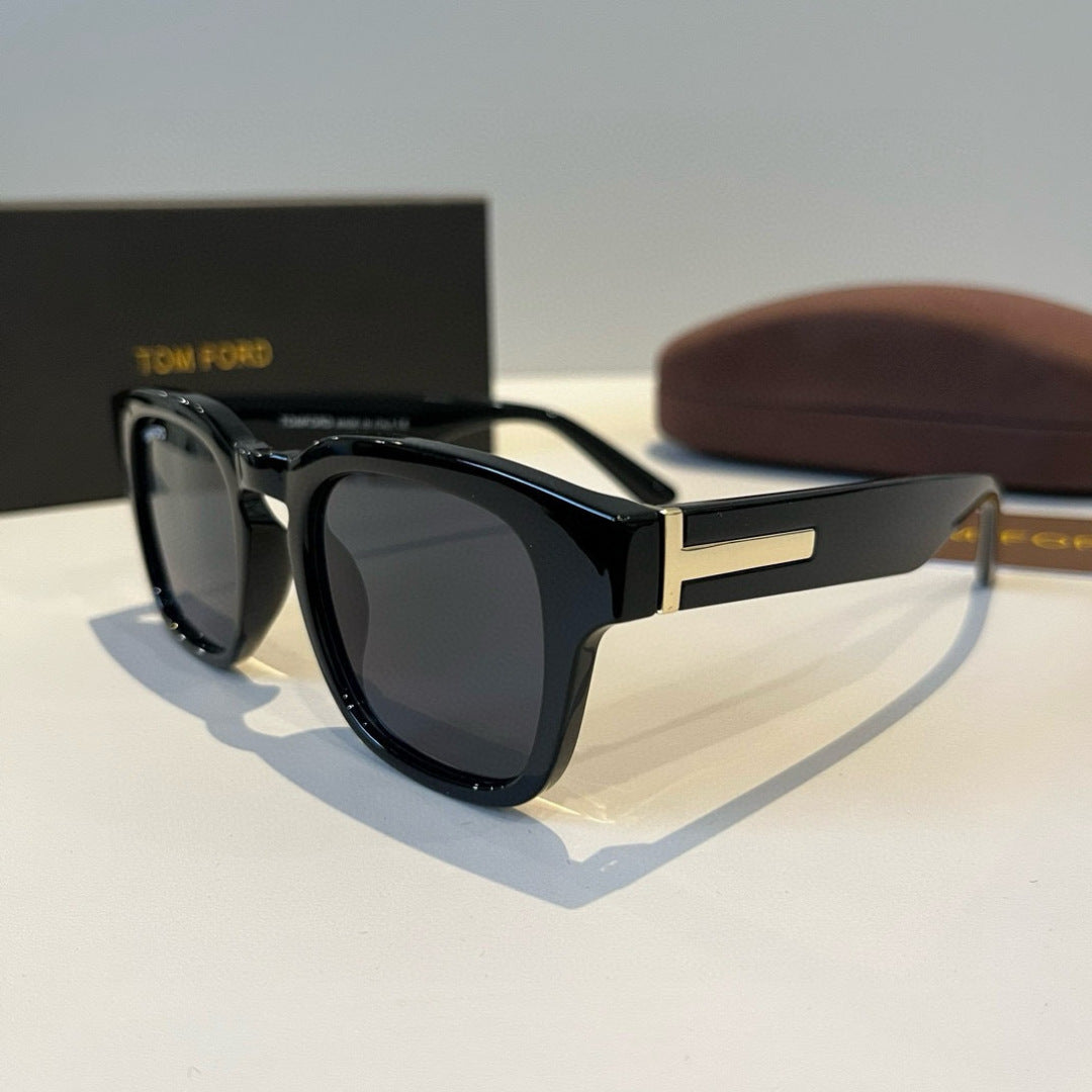 Tom Ford Fashion Black Lens Sunglasses for Men & Women - 416405 - detail image 3