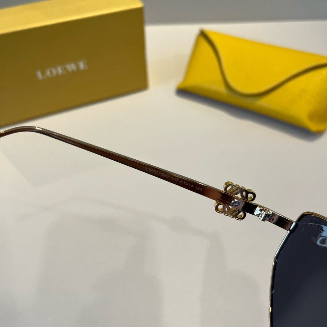 Loewe Fashion Silver Lens Sunglasses for Men & Women - detail image 6
