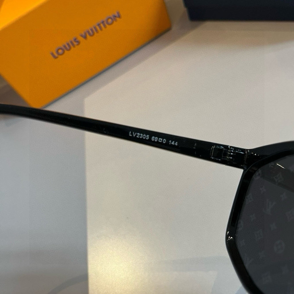 Louis Vuitton Polarized Fashion Gold Lens Sunglasses for Men - 414801 - detail image 8
