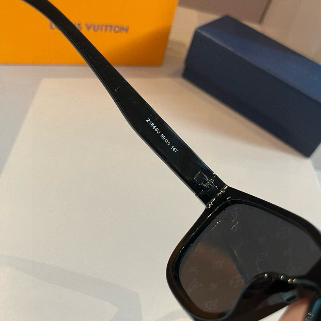 Louis Vuitton Metal Fashion Gold Lens Sunglasses for Men & Women - 414802 - detail image 8